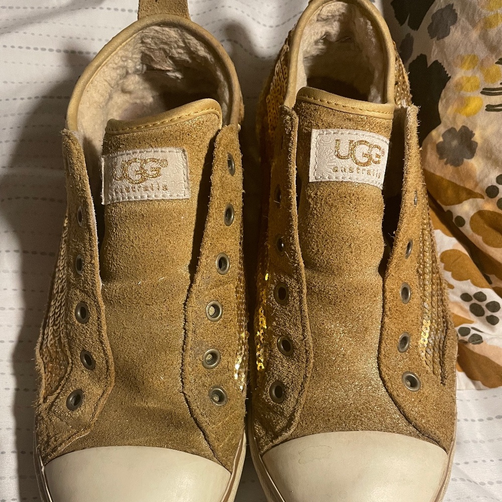 Sneakers